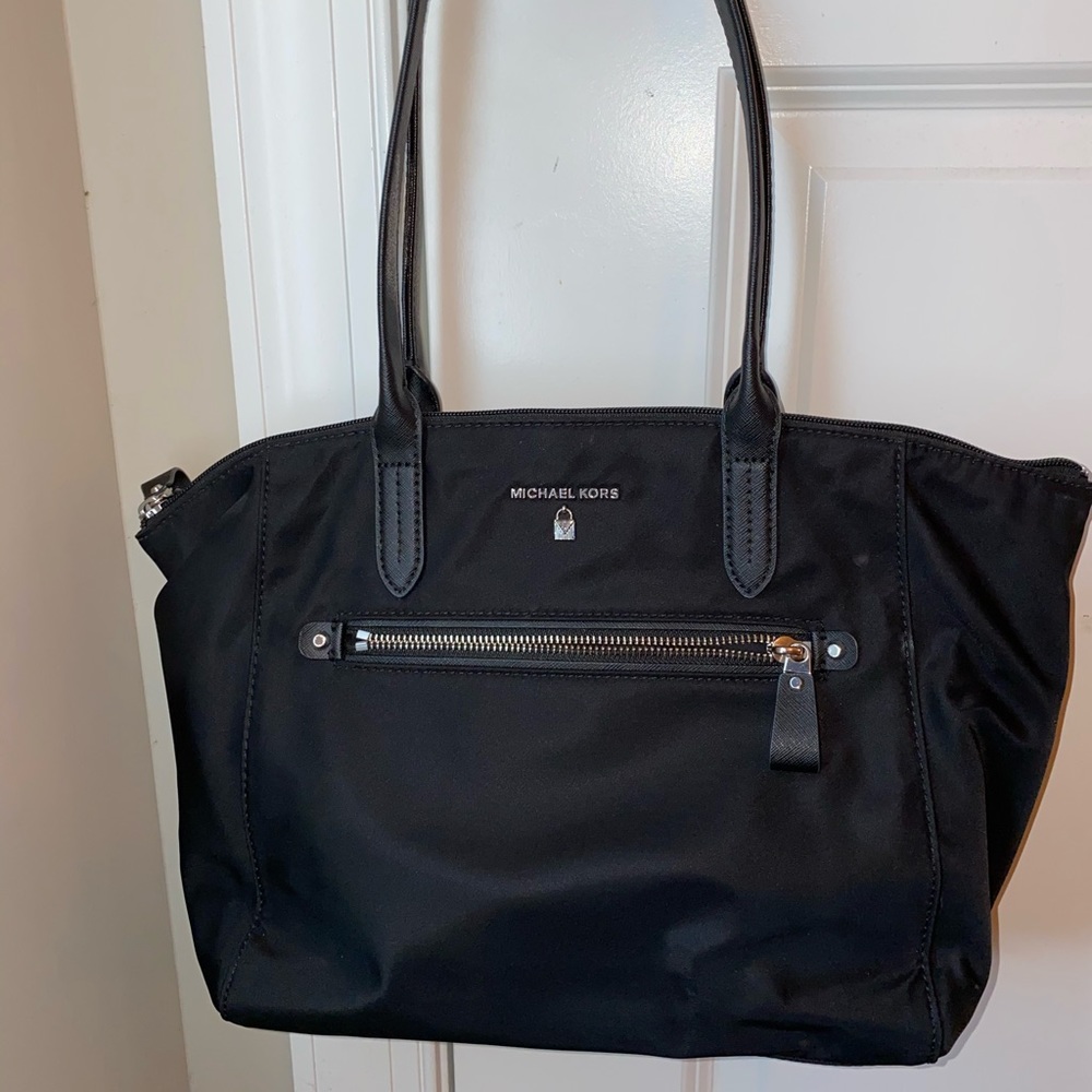 SOLD!!! Michael Kors Purse